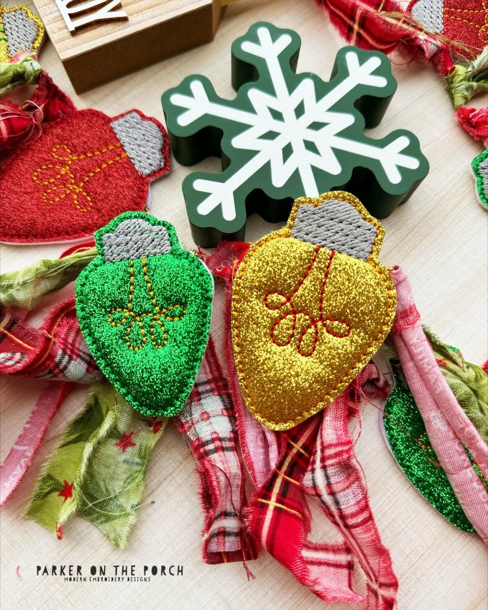 Digital Download - Vintage Christmas Bulbs Puff Banner