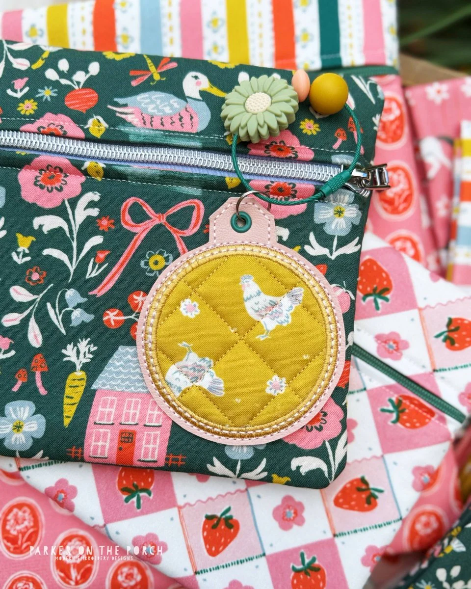 Quilted Applique Circle Bag Tag - Digital Embroidery Pattern Download