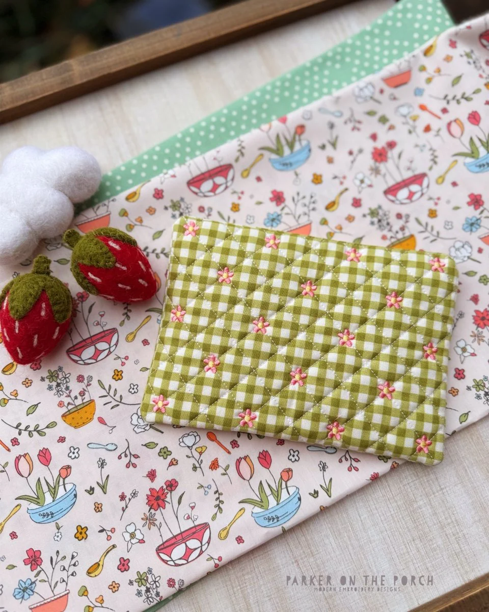 Quilted Daisy Mug Rug– Digital Embroidery Pattern Download
