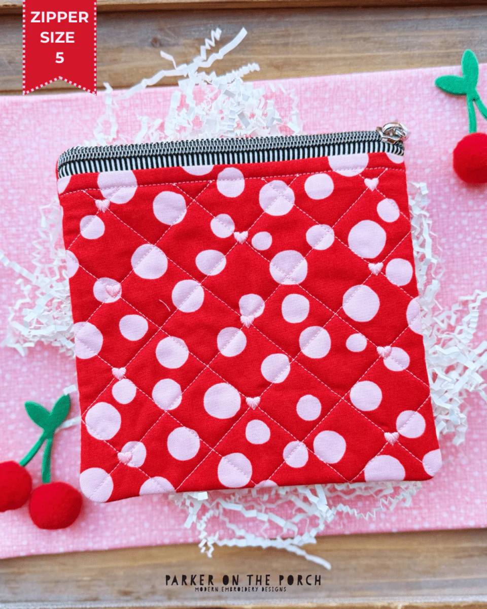 Quilted Heart Zipper Bag – Zipper Size 5 Top Zip- Digital Download