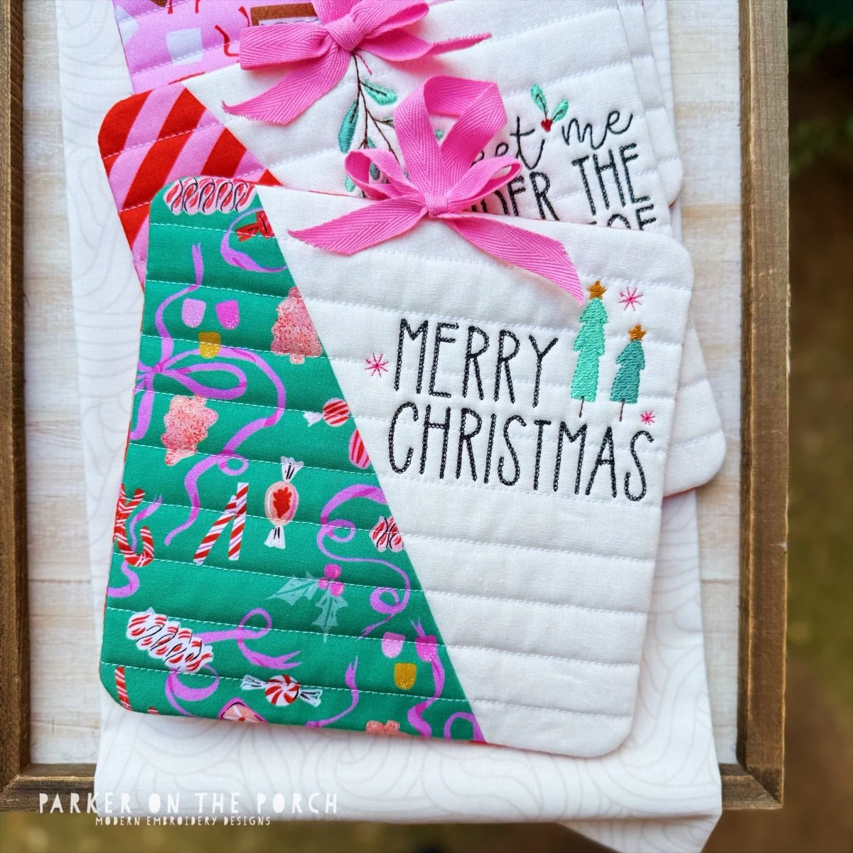 Vintage Christmas Hot Pad Bundle – Digital Embroidery Pattern Download - Image 4